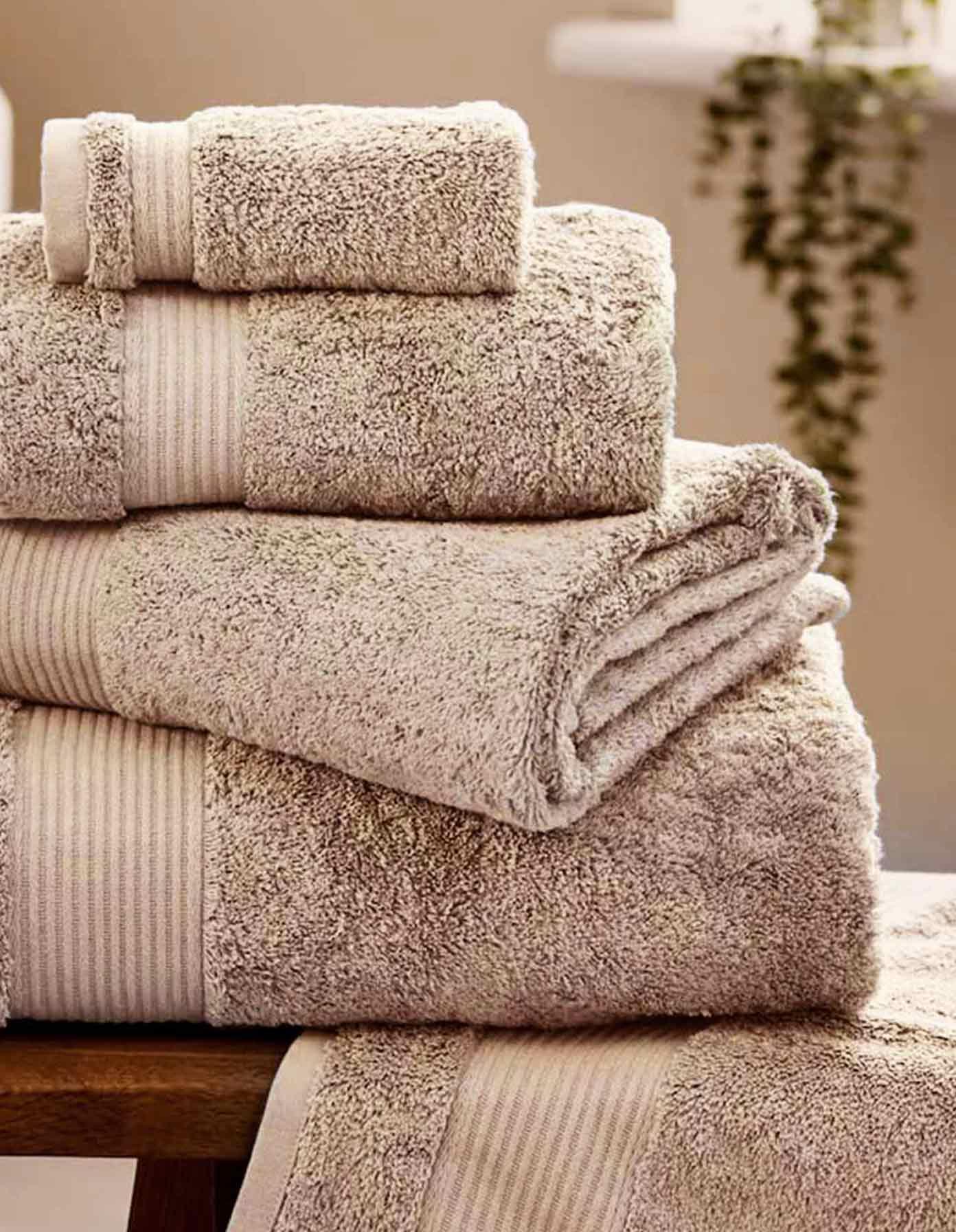 Bath Towel Medium - Size 140 x 70 CM