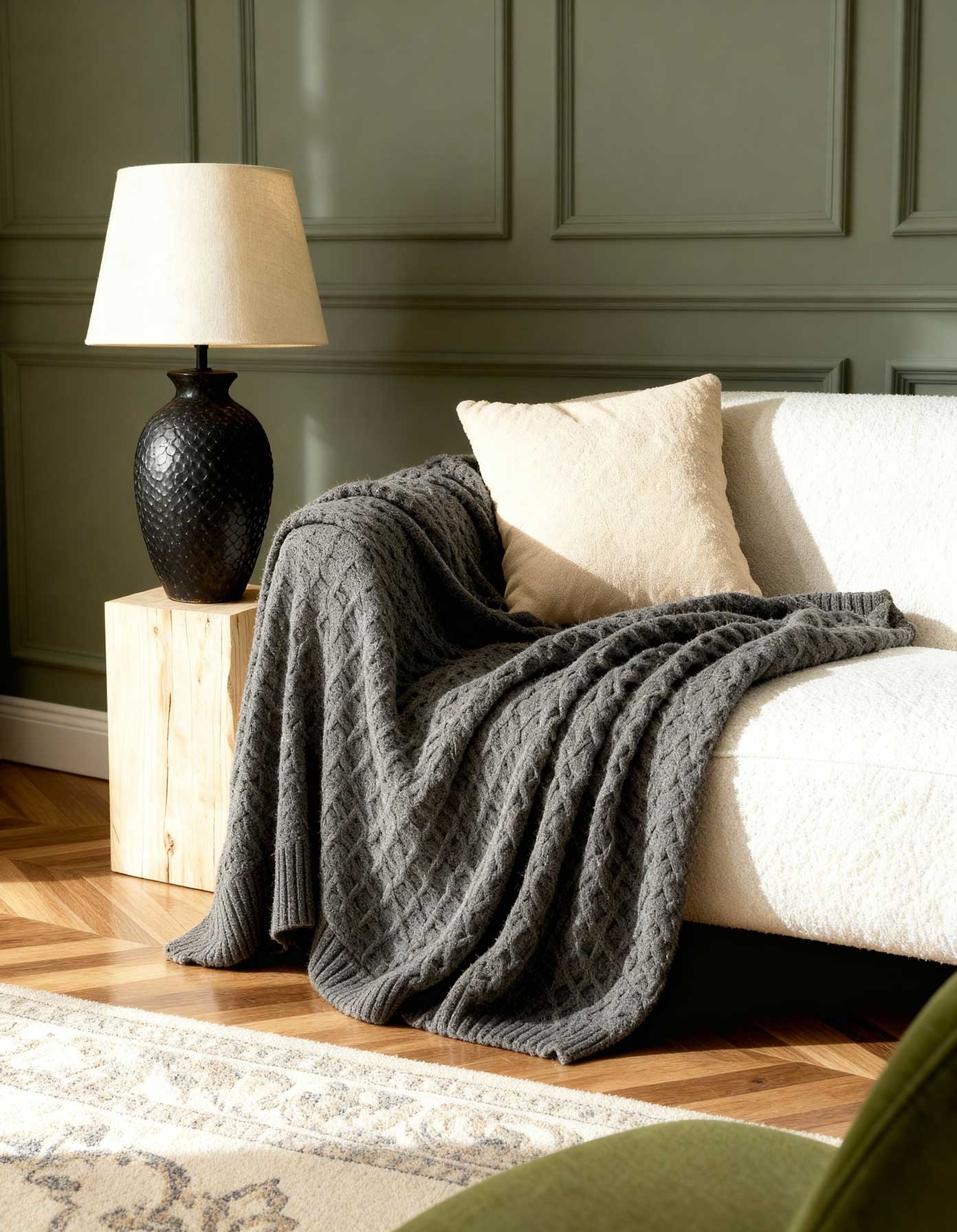 ZIGZAG KNITTED THROW