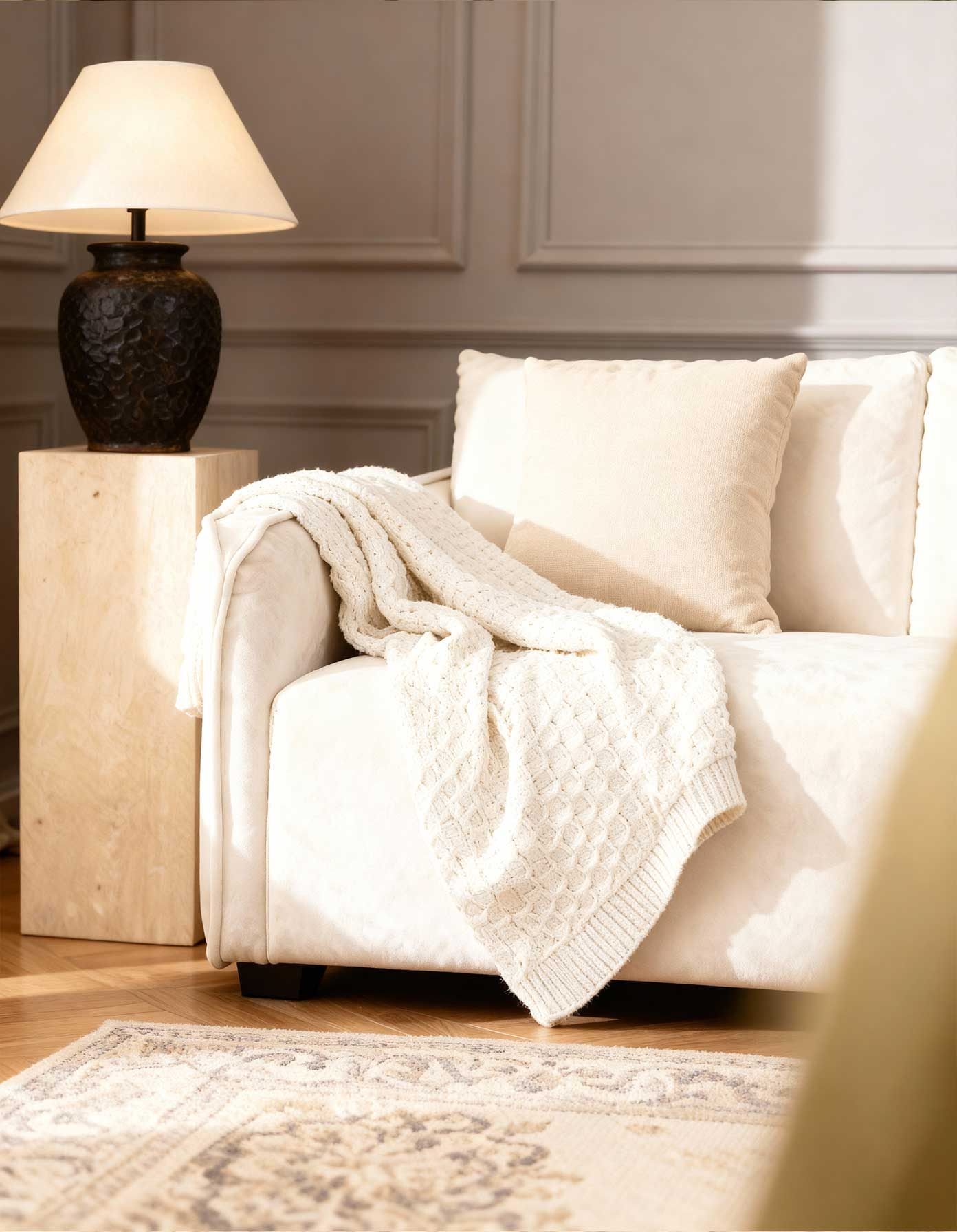 ZIGZAG KNITTED THROW